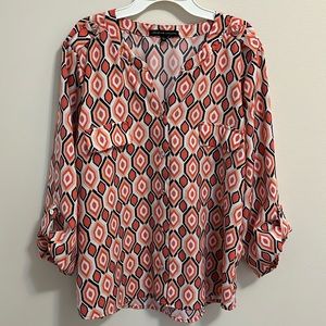 Adrienne Vittadini blouse top womens large motif pattern button down tab sleeves